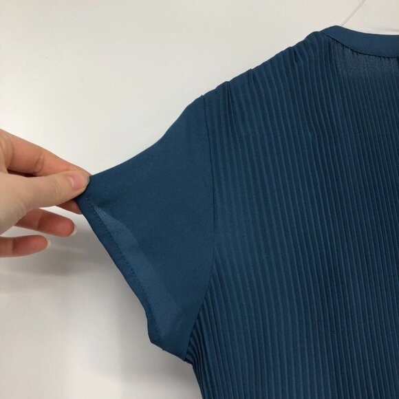 Pleione  Plisse Pleated V-neck Blouse In Slate Blue SP - Picture 15 of 16